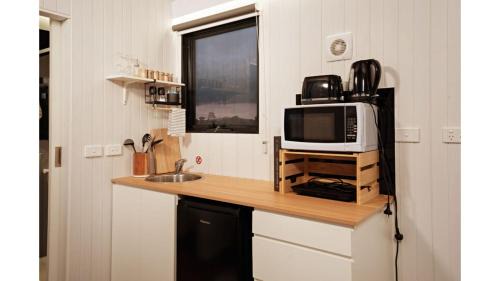 Irymple House | Kings Cottage by Tiny Away