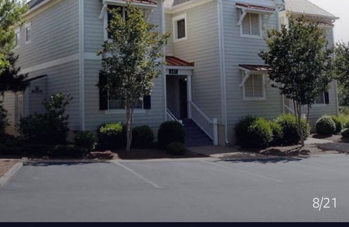 Lackey Cottage | Kings Creek Resort-Williamsburg