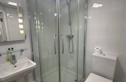 Pontefract Hotel | Kings Croft Hotel