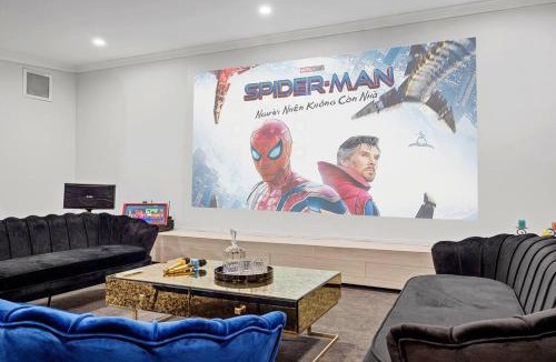 Newtown Apartment | King’s Deluxe in Newtown