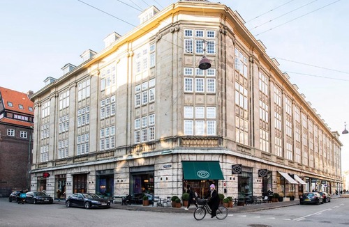 Copenhagen City Centre Apartment | Kings Garden 2 by Daniel&Jacob's