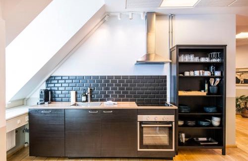 Copenhagen City Centre Apartment | Kings Garden Penthouse - 4BR & 2Bath - by Daniel&Jacob's