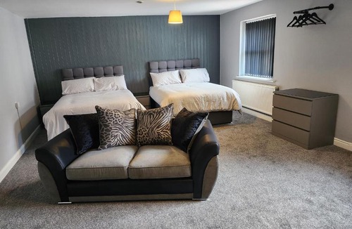 Chepstow Hotel | Kings Head