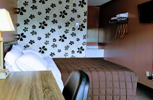 Midland Hotel | Kings Inn Midland