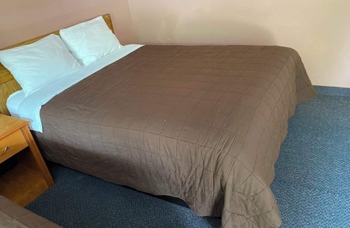Orillia Hotel | Kings Inn - Orillia