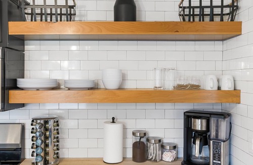 Joplin House | Kings, Kitchens & Comfort In Modern Cedar Home