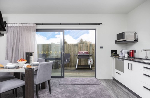 Rotorua Apartment | Kings On Peace