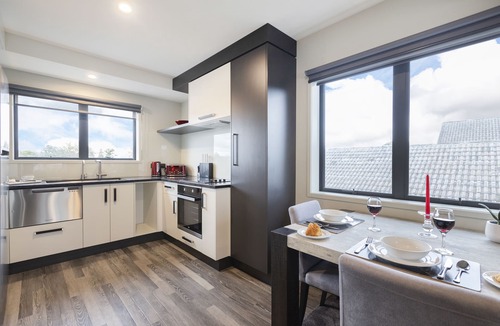 Rotorua Apartment | Kings On Peace