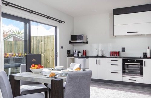 Rotorua Apartment | Kings On Peace