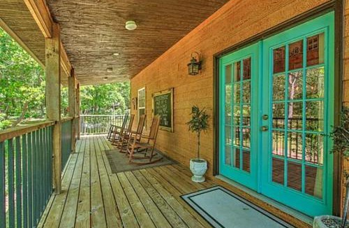 Berryville Apartment | Kings River Estate | House, Cabin & Airstream