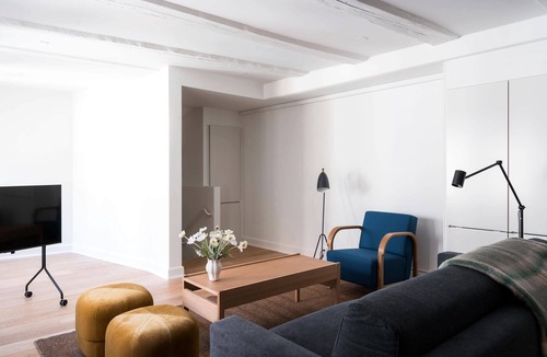 Copenhagen City Centre Apartment | Kings Square 2BR Courtyard by Daniel&Jacob's