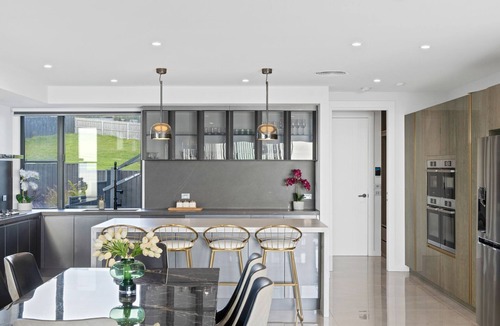 San Remo House | Kings View in San Remo