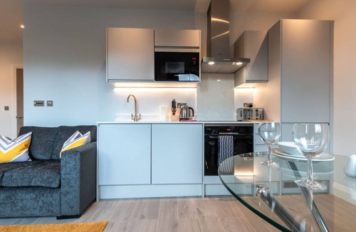 Staines Apartment | Kingsbridge House Apartment Nine