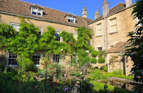 Kingscote House | Kingscote Park House