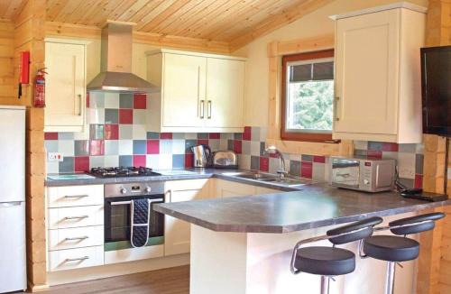 Holcombe Burnell Resort | Kingsford Farm Lodges