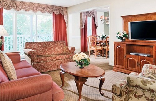 Williamsburg Condo | Kingsgate- HUGE SALE NOW!