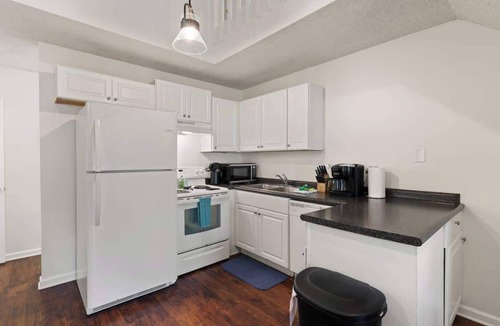 Kingsland Condo | Kingsland Hideaway - Pet Friendly