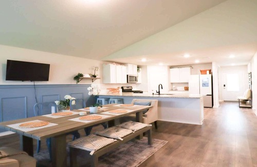 Medina Valley House | Kingsley Oasis - 12mins to Lackland AFB