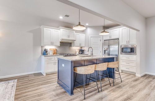 Broken Arrow House | Kingsport Modern Oasis
