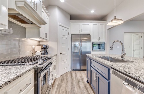 Broken Arrow House | Kingsport Modern Oasis