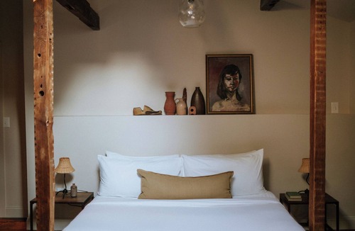Connelly Bed & Breakfast | Kingston Carriage House