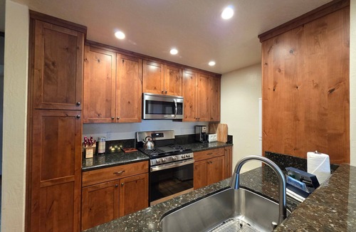 Kings Beach Condo | Kingswood Cornerview Condo | KWC1055