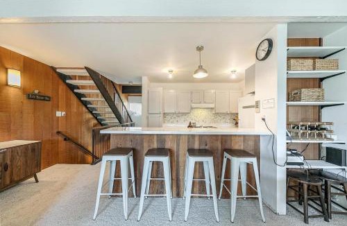 Kings Beach Apartment | Kingswood Pines