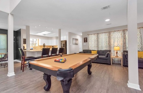 Kingwood House | Kingwood Escape – 6BR w/Heated Pool, Near IAH