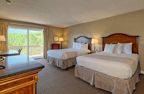 Clayton Hotel | Kingwood Resort