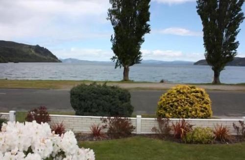 Kinloch House | Kinloch Lakefront with wifi