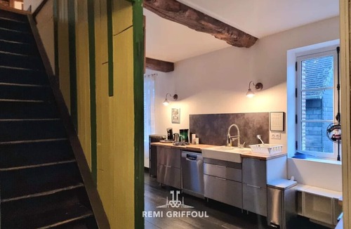 Honfleur House | Kinta Panda 🐼 | Pool Table | City Center | 13 + 2 guests