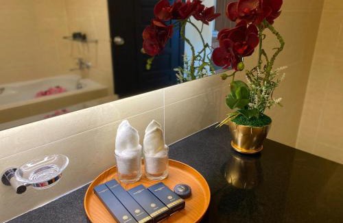 Taman Istana Hotel | Kinta Riverfront Hotel & Suites