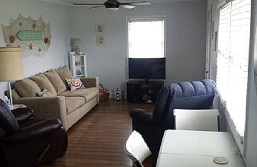 Cape Charles Cottage | Kiptopeke Drive Cozy Cottage Right Up The Road From Kiptopeke State Park.