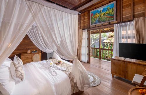 Penatih House | Kirani House - Joglo Villa Bali