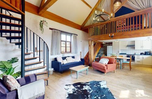 Hawkridge House | Kiri and Norton - joint booking