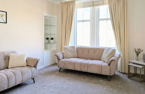 Campbeltown Apartment | Kirk Street Apartment