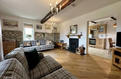 Scawton House | Kirkdale Cottage