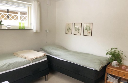 Kollund Bed & Breakfast | Kirkevængets mini Bed and Breakfast