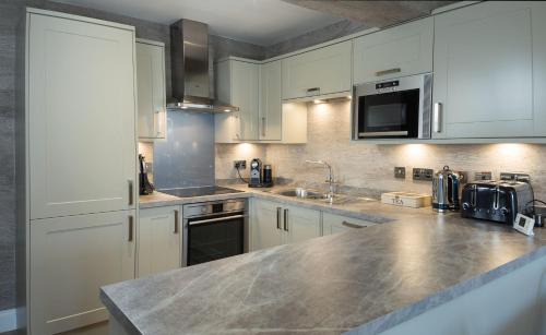 Tarbert Apartment | Kirklea Island Suites