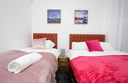 Leeds Apartment | KIRKSTALL SERVICED APARTMENTS LEEDS