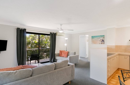 Coolangatta Apartment | Kirra Belle 2 - Central Kirra - Pet Friendly!