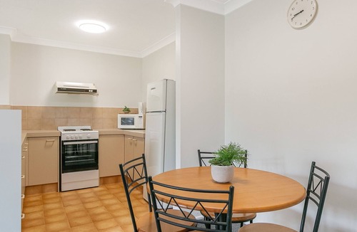 Coolangatta Apartment | Kirra Belle 2 - Central Kirra - Pet Friendly!