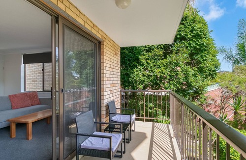 Coolangatta Apartment | Kirra Belle 2 - Central Kirra - Pet Friendly!