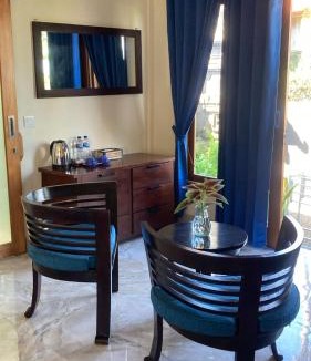 Pulukan House | Kirra's Beach House