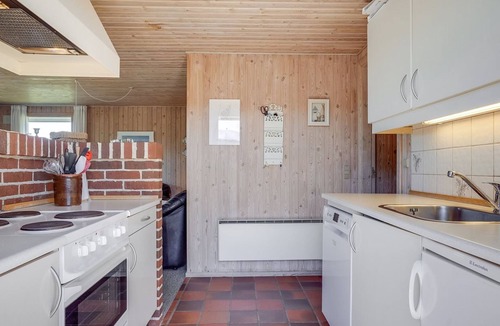 Henne Strand House | "Kirsten" - 800m from the sea by Interhome