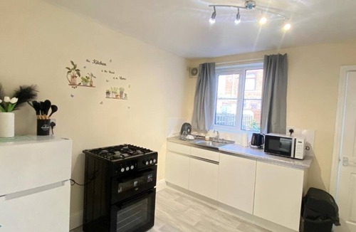 Hull House | Kisobi Home Bedroom 2