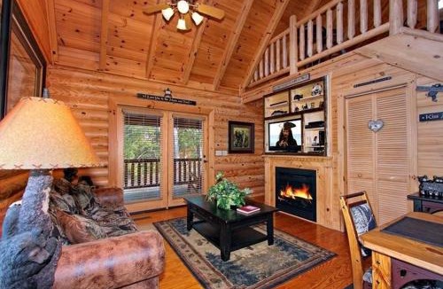 Sevierville House | Kiss Me Goodnight
