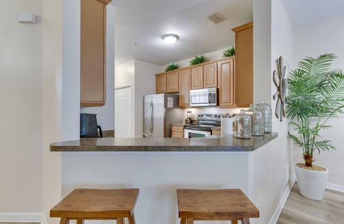 West Kissimmee House | Kissimmee Retreat w/Pool Access < 4 Mi to Disney!