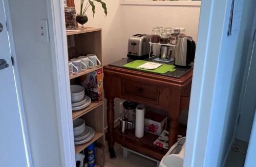 Titirangi Bed & Breakfast | Kitchen Garden Studio Bed and Breakfast