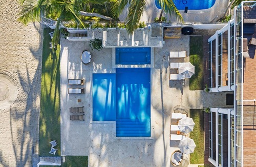 Cabarete Condo | Kite Beach Oceanfront Pool & Hot Tub 203